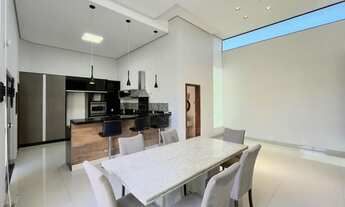 Imagem 7: Casa para venda e locação no Condomínio Petit Ville com dois quartos na Região Sul de Lond