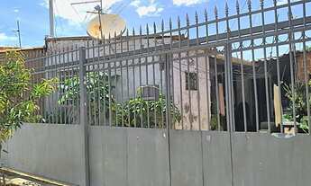 Imagem 4: Vendo casa com e barraco