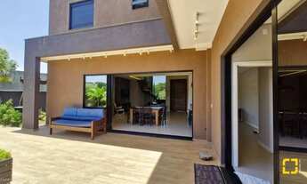 Imagem 6: Casa alto padrão com 228 m² de área construída, em terreno de 360 m²