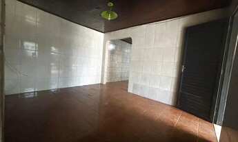 Imagem 3: QR 521 - CASA DE ESQUINA 2 QUARTOS