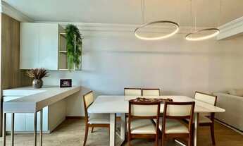 Imagem 2: Junto a Praça! 03 quartos com 148m², mobiliado e decorado!