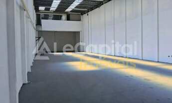 Imagem 3: GALPÃO COM 487m² COM MEZANINO E SALAS - ÓTIMA LOCALIZAÇÃO - EXCELENTE OPORTUNIDADE!