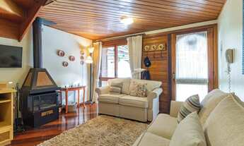 Imagem 2: CHARMOSA RESIDÊNCIA NO CONDOMÍNIO QUINTA DA SERRA