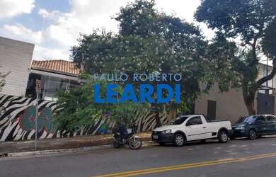 Imagem: SOBRADO - VILA MADALENA - SP