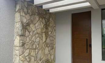 Imagem 2: Casa à Venda no Estoril - Conforto, Espaço e Localização Privilegiada Belo Horizonte Mg