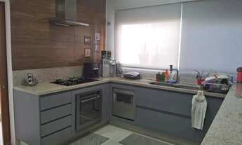 Imagem 4: Casa dos Seus Sonhos no Jardim Carolina com Piscina, Automação e Muito Espaço