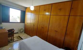 Imagem 6: Magnífico Sobrado à Venda: Seu Novo Lar Aconchegante e Elegante