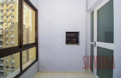 Imagem 5: Apartamento reformado com 3 dormitórios, suíte, churrasqueira e 2 vagas na Assis Brasil