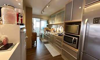 Imagem 6: Apartamento com móveis planejados e ótima iluminação