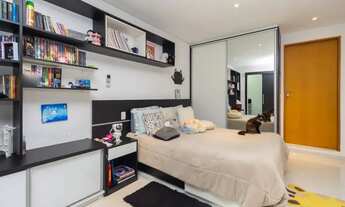 Imagem 4: Casa para venda em Parque São Domingos com 4 quartos, sendo 2 suítes , 210m²