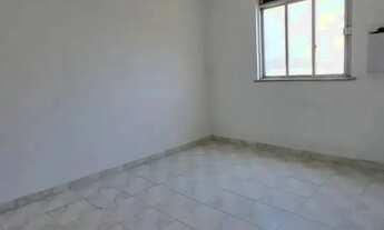 Imagem 4: VENDO IMÓVEL BEM LOCALIZADO COM 4/4 NA ESQUINA DA PRAÇA BRASIL