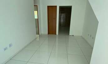 Imagem 5: JN) Casas novas em Jardim Atlântico a poucos metros da Avenida!