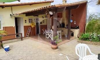 Imagem 4: Casa a venda com 03 suítes, terreno amplo, piscina, churrasqueira