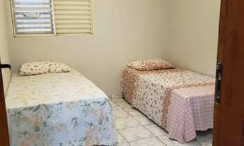 Imagem 2: Quarto em apartamento