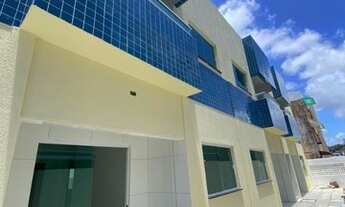 Imagem 2: JN) Casas novas em Jardim Atlântico a poucos metros da Avenida!