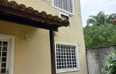 Imagem 3: Casa para venda possui 180 metros quadrados com 4 quartos em Barra da Tijuca - Rio de Jane