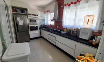 Imagem 4: CASA EM CONDOMINIO FECHADO 3 SUITES COM PISCINA!