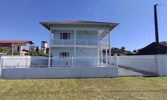 Imagem 4: 1240 Sobrado em Alvenaria com vista parcial para a lagoa, no Bairro Pinheiros