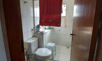 Imagem 7: Casa de esquina, para venda possui 75 metros quadrados com 2 quartos