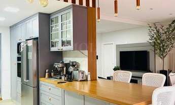 Imagem 6: Casa para venda possui 300 metros quadrados com 4 quartos em Jurerê - Florianópolis - SC