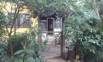 Imagem 3: Casa de condomínio térrea (2 casa por 1) para venda com 180 metros quadrados com 3 quartos