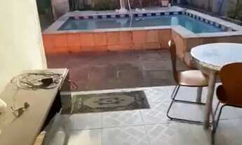 Imagem 2: Casa para venda possui 269 metros quadrados com 4 quartos em Encruzilhada - Recife - PE