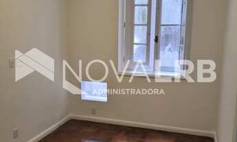 Imagem 2: Apartamento para aluguel possui 60 metros quadrados com 2 quartos em Botafogo - Rio de Jan
