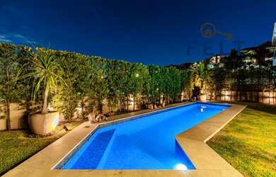 Imagem 2: SANTANA DE PARNAíBA - Casa de Condomínio - Alphaville