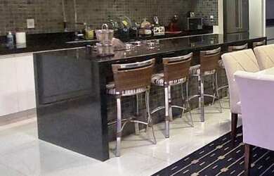 Imagem 2: Casa térrea com 3 dormits e 218 m² no Condomínio Recanto do Lago