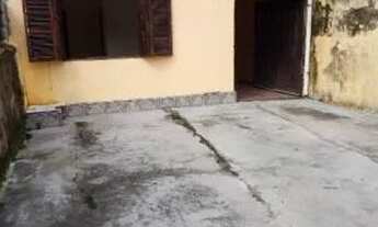 Imagem: Casa a venda no litoral com 2 dormitórios
