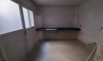 Imagem 2: Apartamento sem condomínio com 2 dormitórios sendo 1 suíte. Possui elevador, com 1 vaga de