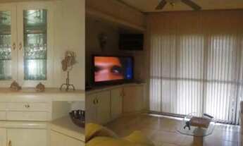 Imagem 3: Quot;Lado Praia, 03 Dormitórios, Prédio com Piscina"