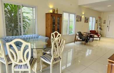 Imagem 2: Sobrado para venda ou locação - 3 suítes repleta de armários, piscina - em condomínio no U