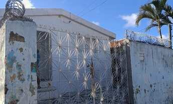 Imagem 2: Casa na Cidade da Esperança Próxima à Sede da ALE