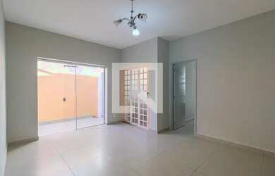 Imagem 2: Casa à Venda - Bosque, 3 Quartos, 130 m2