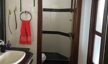 Imagem 7: Casa para aluguel tem 270 metros quadrados com 5 quartos