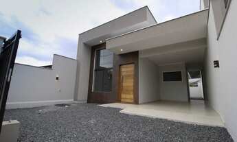 Imagem: Casa à venda, 3 quartos, sendo 1 suíte