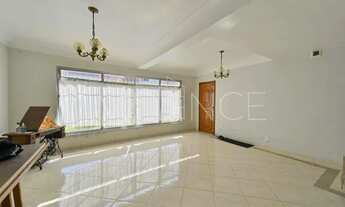 Imagem 3: Sobradão com 4 dormitórios, sendo 1 suíte em rua tranquila, garagem para + de 15 carros