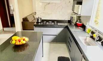 Imagem 3: Lote contendo casa + kitnet + cozinha externa reversível para confecção