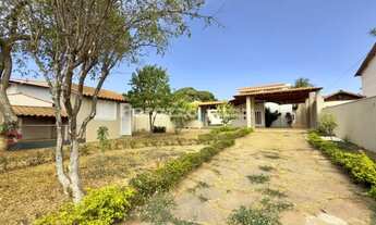 Imagem 2: ACEITA FINANCIAMENTO!!! Excelente Casa no Jardim Botânico VI Por R$1.980.000,00