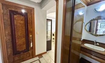 Imagem 3: Imóvel para venda possui 265 metros quadrados com 4 quartos em Praia da Costa - Vila Velha