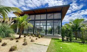 Imagem 2: Oportunidade Casa Luxuosa no Portal do Sol Green com Quadra de Beach Tênis