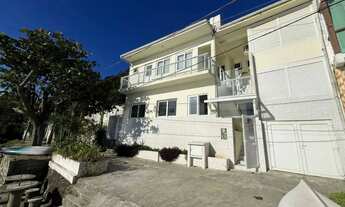 Imagem 2: Apartamento de 2 dormitórios no Pântano do Sul