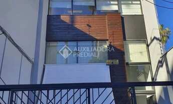 Imagem 4: Comercial no bairro Menino Deus