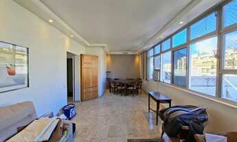 Imagem 7: Apartamento com 3 quartos ,dependências completas e garagem no Leblon