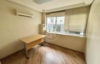Imagem 4: Sala Comercial com 50m² para alugar no Ed. Atenas, no Centro de Blumenau?SC