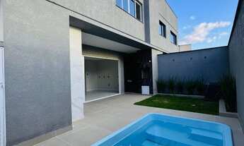 Imagem 2: OPORTUNIDADE SOBRADO COM PISCINA 3suítes, 4bwc, 2vg, excelente localização venha conhecer