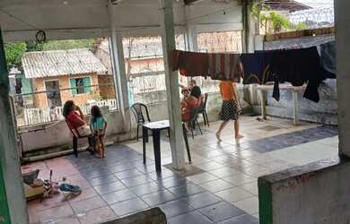 Imagem 3: Vendo 1 casa com 3 alugadas casas no mesmo terreno , renda própria