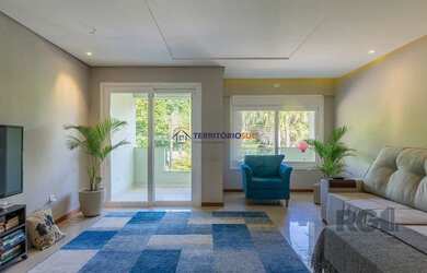 Imagem 5: Sobrado no bairro Tristeza com 3 dormitórios sendo 1 suíte e s vagas