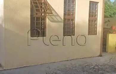 Imagem 2: Casa à venda em Valinhos, Vila Genoveva, com 3 quartos, com 200 m²